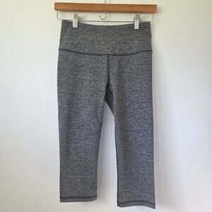 Victoria's Secret VSX Sport Women's Gray Cropped Leggings - XS